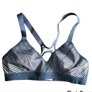 Lululemon awake to lace bra size black/barely biege 34A